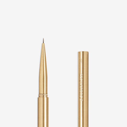 The Arte 1 Brush is a Nail Art Brushes -Brass -Brush- made by Doublemoss Arte