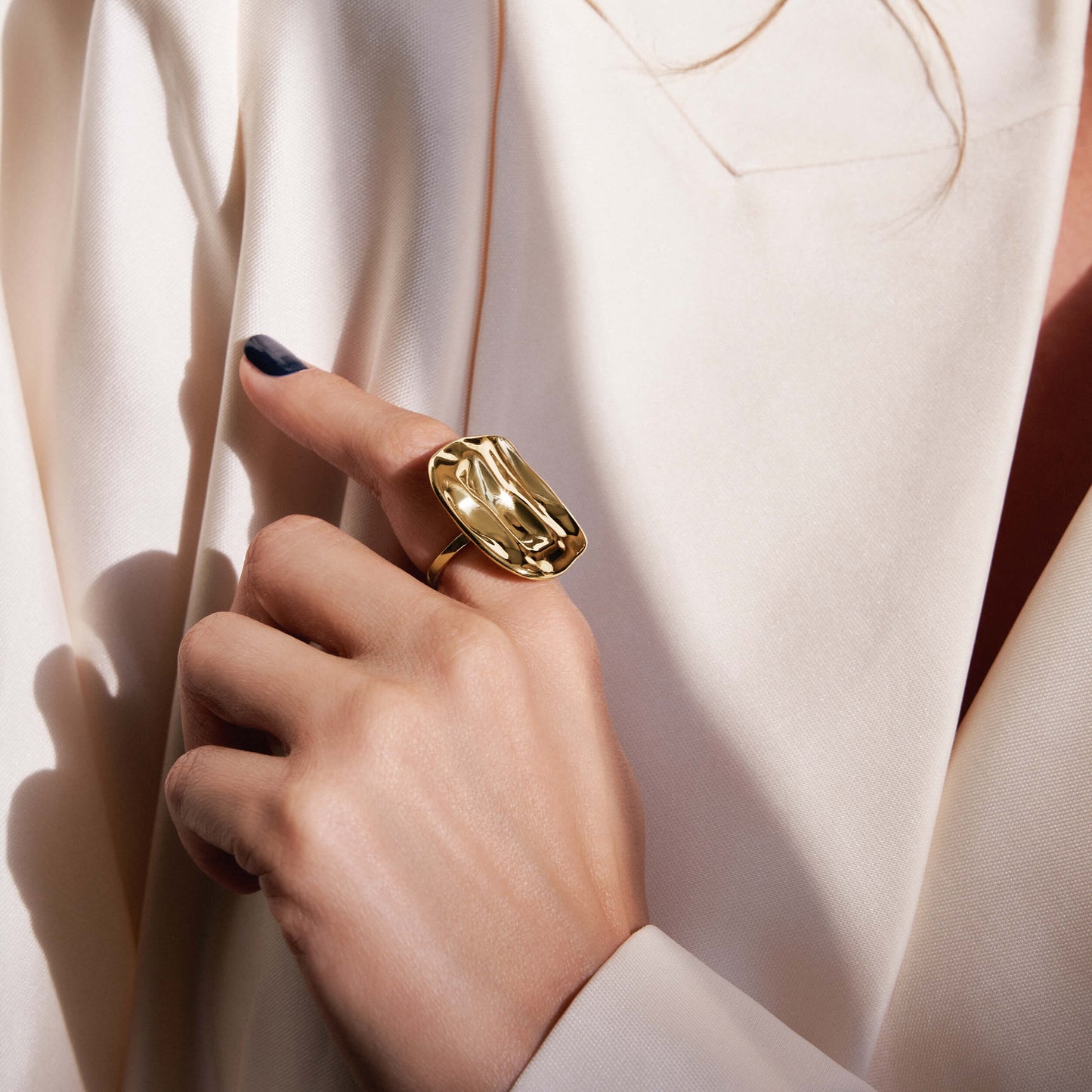 The Artist Palette Ring (L) is a Palette Ring -Brass -Makeup- made by Doublemoss Arte